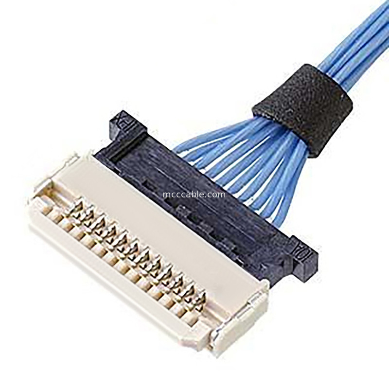 Cabo Micro Coaxial Horizontal 0,5 mm Pitch DW-5 20598-008T-02 Receptacle Plug 8 Pin