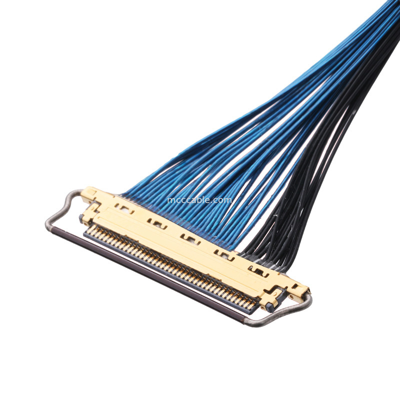 20633-250T-01S 50P 0,4 mm de inclinação Tipo de acoplamento horizontal Conector micro-coaxial com bloqueio mecânico