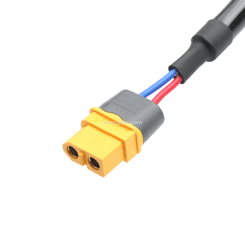 Reunião de cabo de alimentação de 4 núcleos Conector de 2 pinos 600V 125°C com tubo de contração térmica