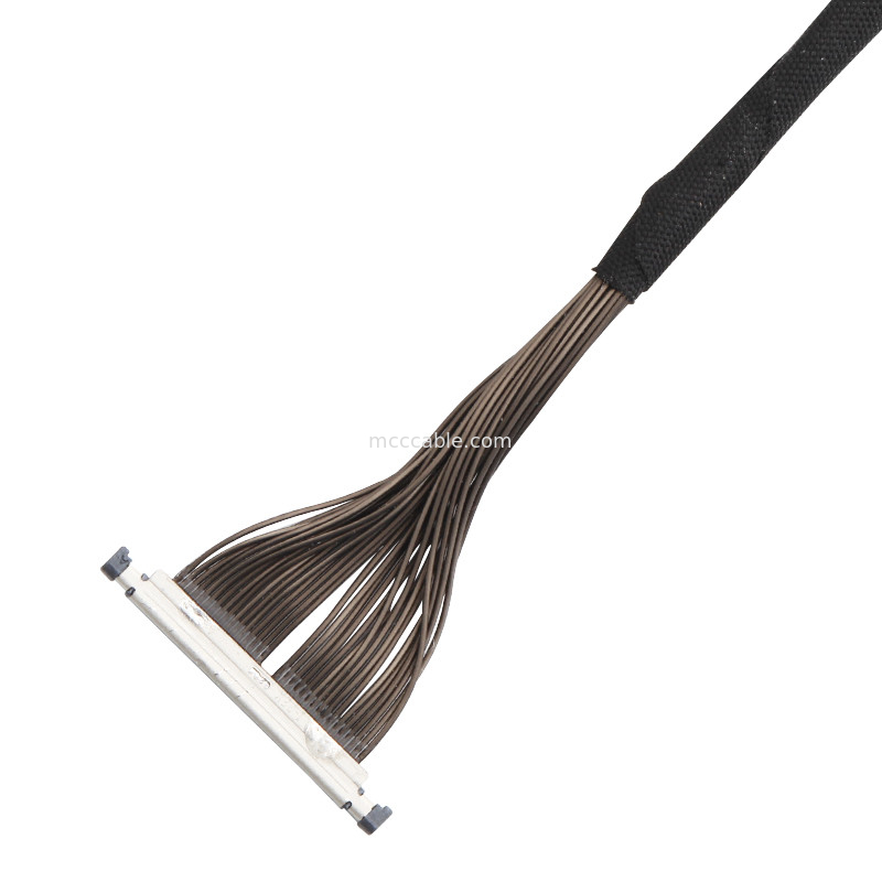 Cabo Micro Coaxial de 32 pines de 0,3 mm Pitch 20496-032T-40 Lvds Cable para conector de drone 32P